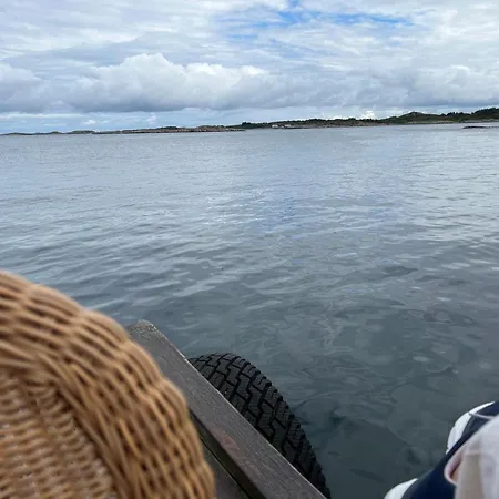 Atlantic Hytte Med Badstu Og Flott Utsikt Vakantiehuis *